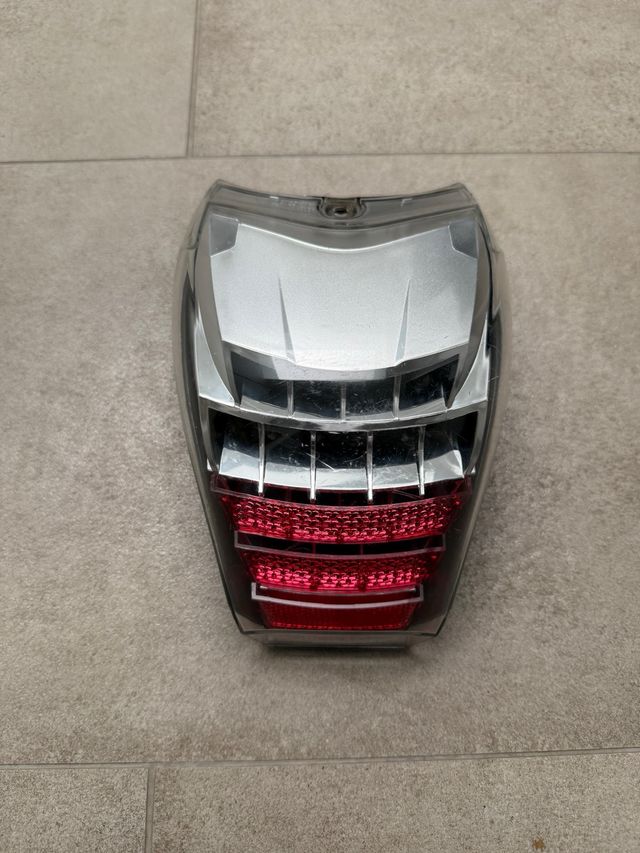 Piloto trasero LED BMW K1300s