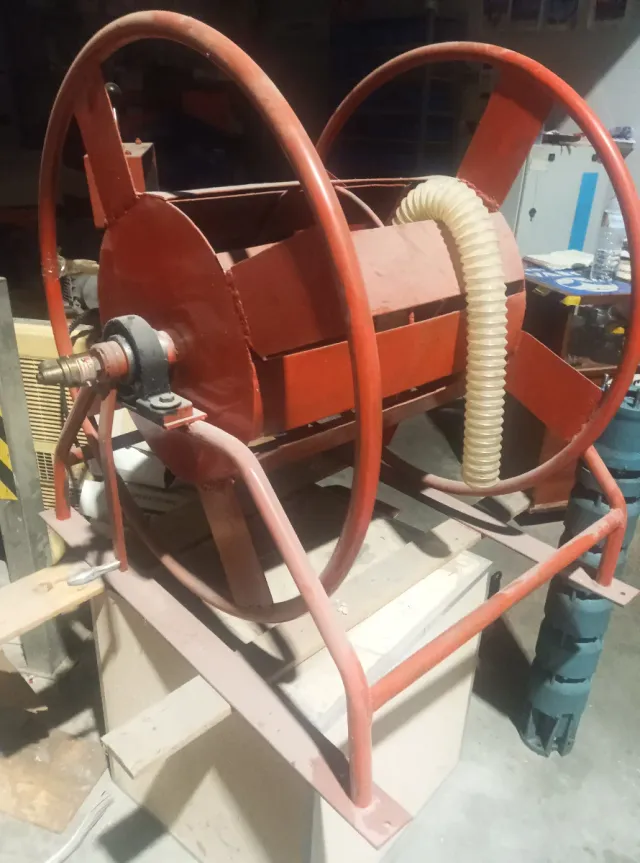 Enrollador de Mangueras Rojo