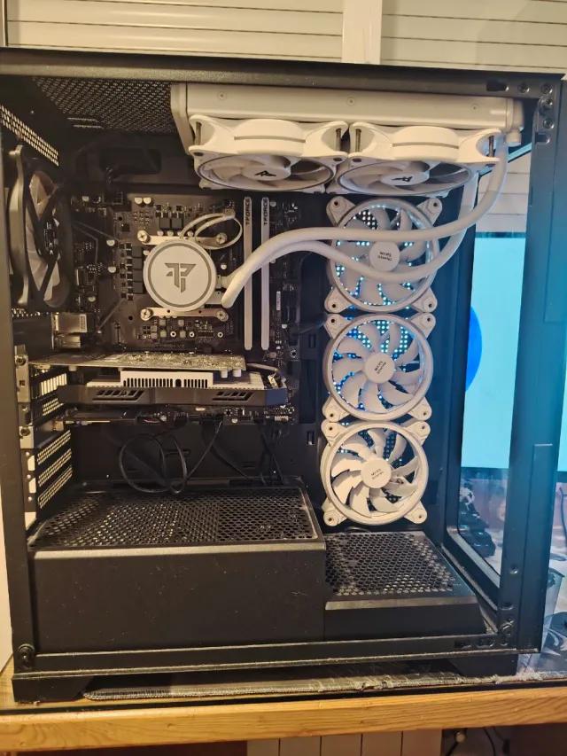 Vendo pc en buen estado