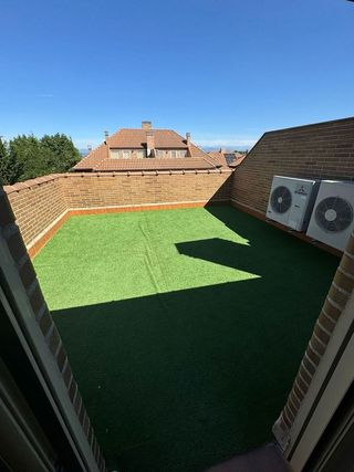 Casa pareada en alquiler en Golf - El Carralero en Majadahonda