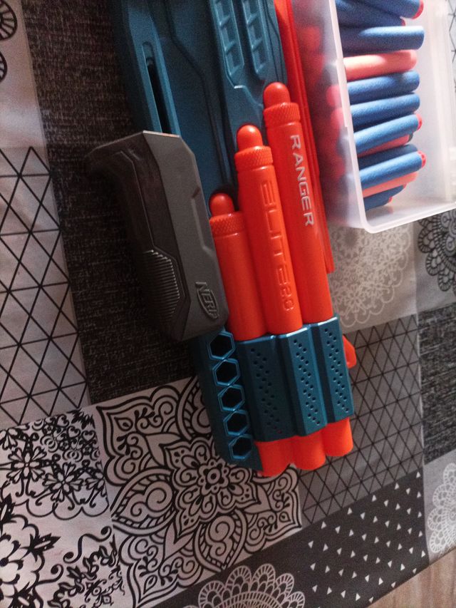 Pistola Nerf Ranger Elite con 50 balas