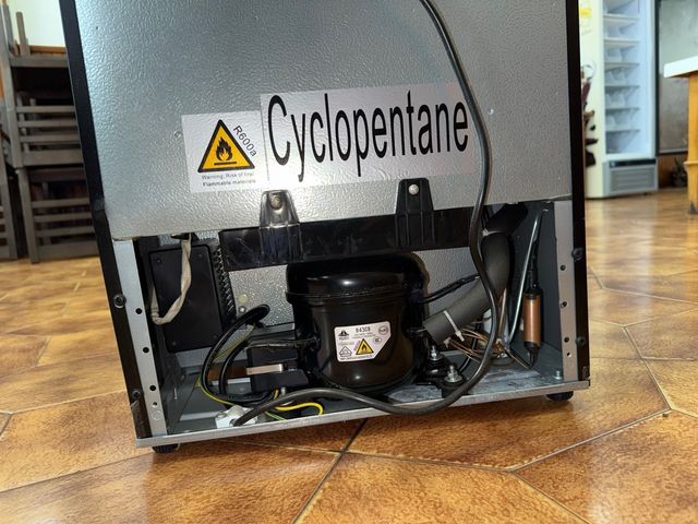 Vinoteca GIONA 28 botellas