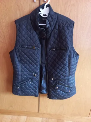 Chaleco acolchado AZAY COLLECTION negro