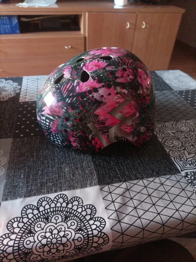 Casco juvenil patinaje o bici