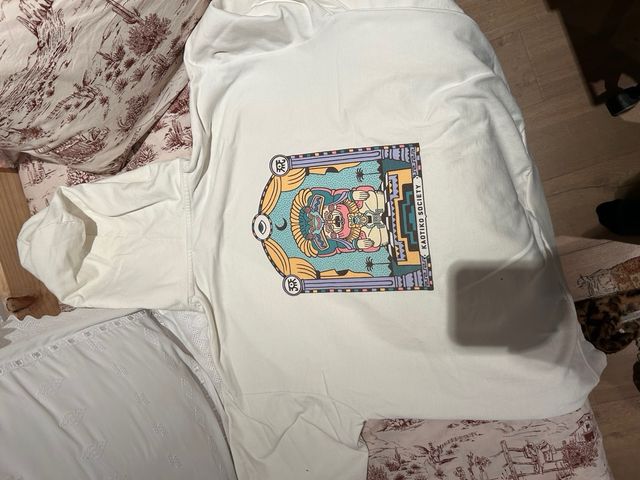 Sudadera Kaotiko beige. Usada muy poco. Unisex.