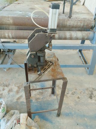 Sacabocados Neumático Escuadra