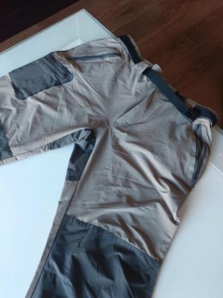 Pantalones Trekking o caza Quechua