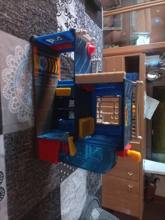 Base Policía Superzings