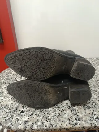 Botas Camperas de piel Negras Talla 37