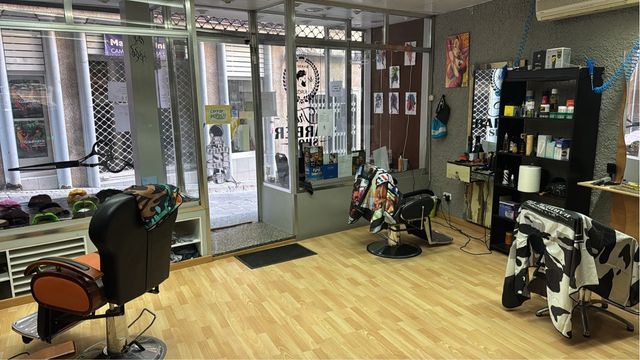 busco barbero ( H o M ) con experiencia 
