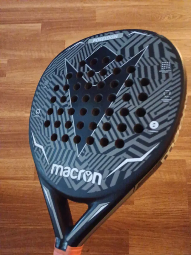 Pala de pádel Macron Poseidon