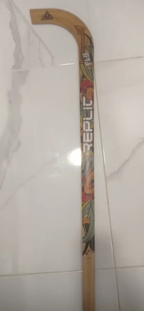 Palo de hockey réplica