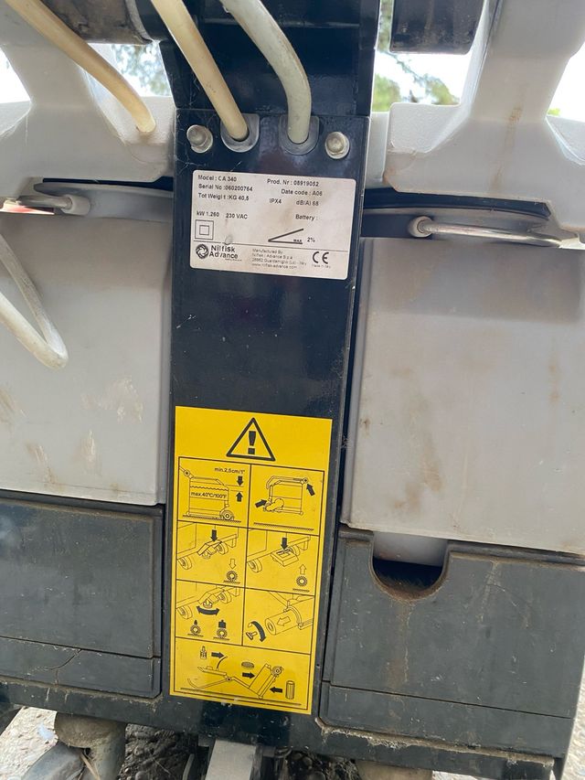 Nilfisk CA 340 Fregadora de Suelos