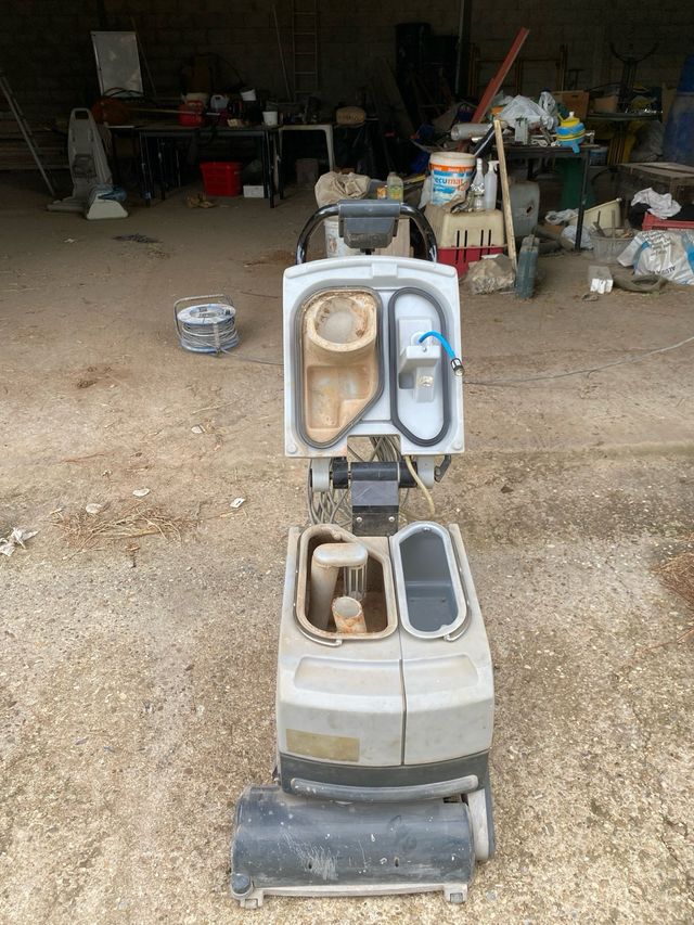 Nilfisk CA 340 Fregadora de Suelos