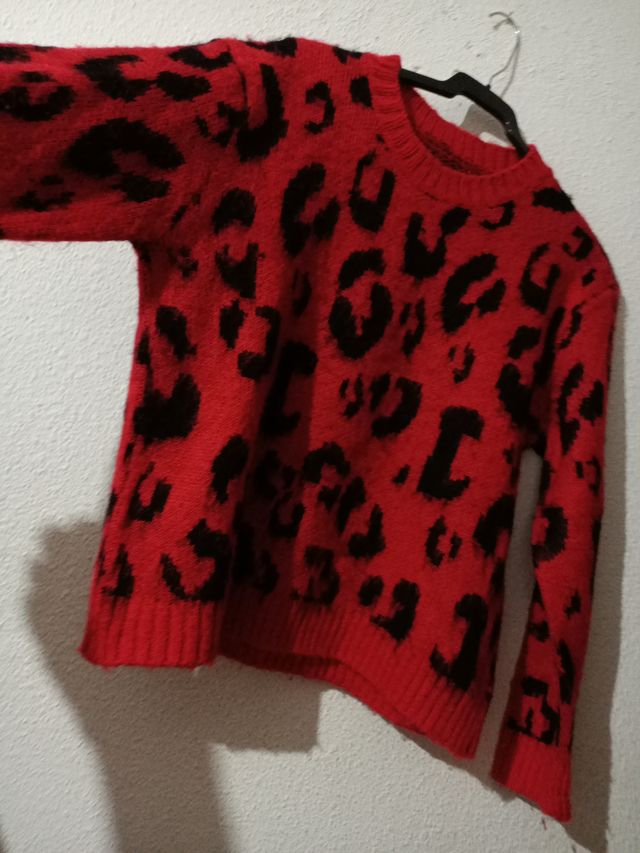 Jersey rojo estampado leopardo
