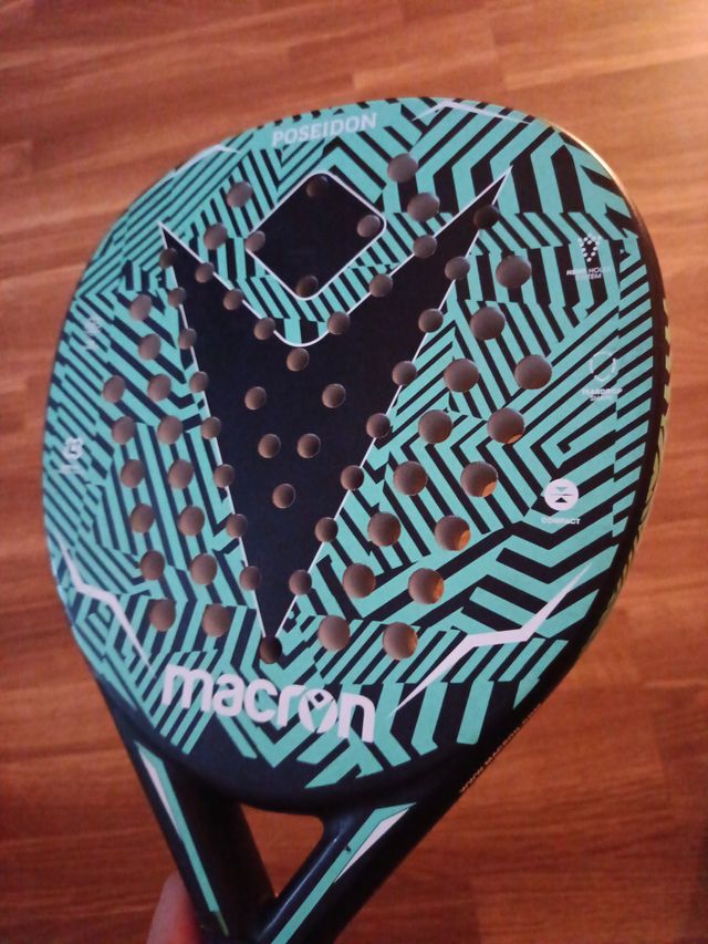 Pala de pádel Macron, 1 partido, chollo