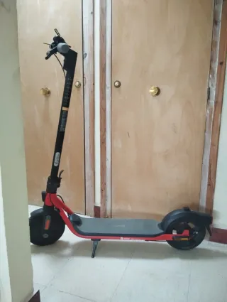 Patinete Eléctrico Ninebot Rojo