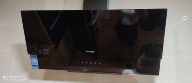 Campana extractora de cocina negra