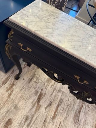 Cómoda antigua restaurada