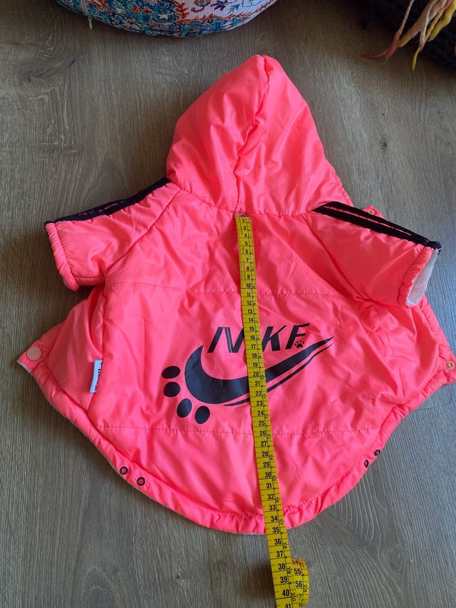 Abrigo para perro Nike rosa