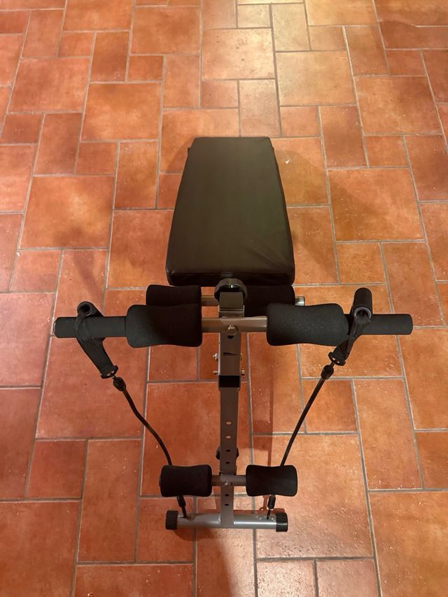 Banco de ejercicios abdominales