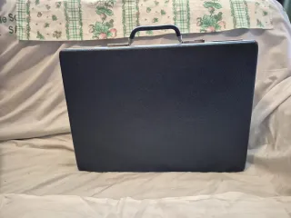 Maletín Rígido Negro y Plateado