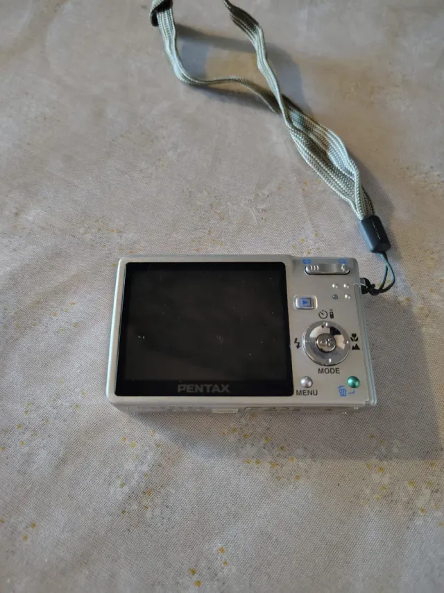 Cámara Pentax Plata sin cargador