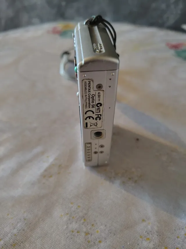 Cámara Pentax Plata sin cargador