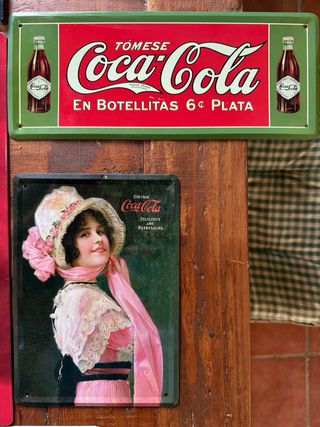 Collezione di piatti in metallo vintage Coca Cola