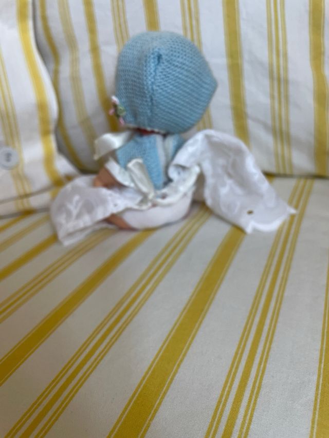 Barriguitas con faldón blanco