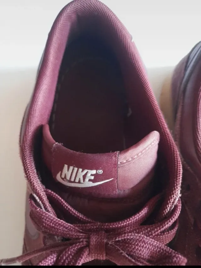 Zapatillas Nike Rojas Suede