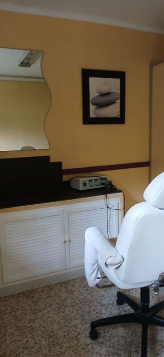 Local comercial en alquiler en Parque Alcosa - Jardines del Edén en Sevilla