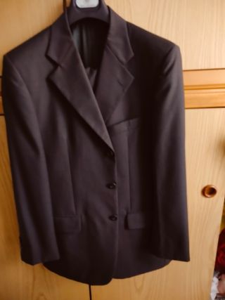 Vestito uomo marca Facis taglia 50.