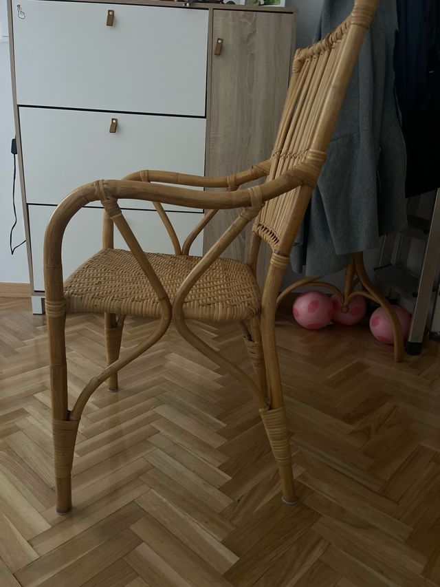 Silla de mimbre estilo vintage