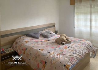 Chalet en venta en Grove (O)