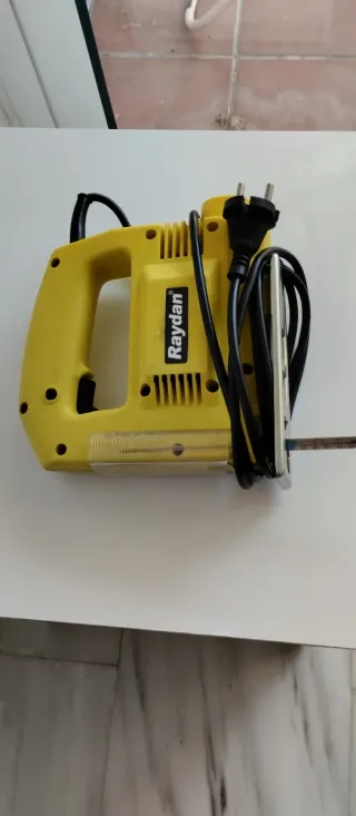 Sierra Caladora Raydan Amarilla