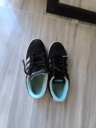Adidas Neo Zapatillas Negras y Turquesa