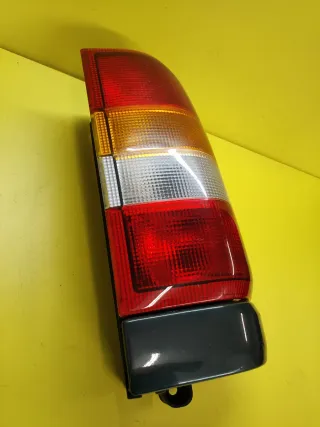 PILOTO TRASERO DERECHO OPEL FRONTERA B