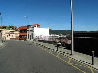Terreno en venta en El Carmel en Barcelona