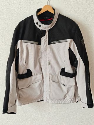 Chaqueta de moto Revit Enterprise