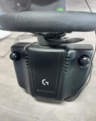 Volante Logitech G923 TRUEFORCE Xbox