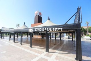 Local comercial en venta en Punta Umbría