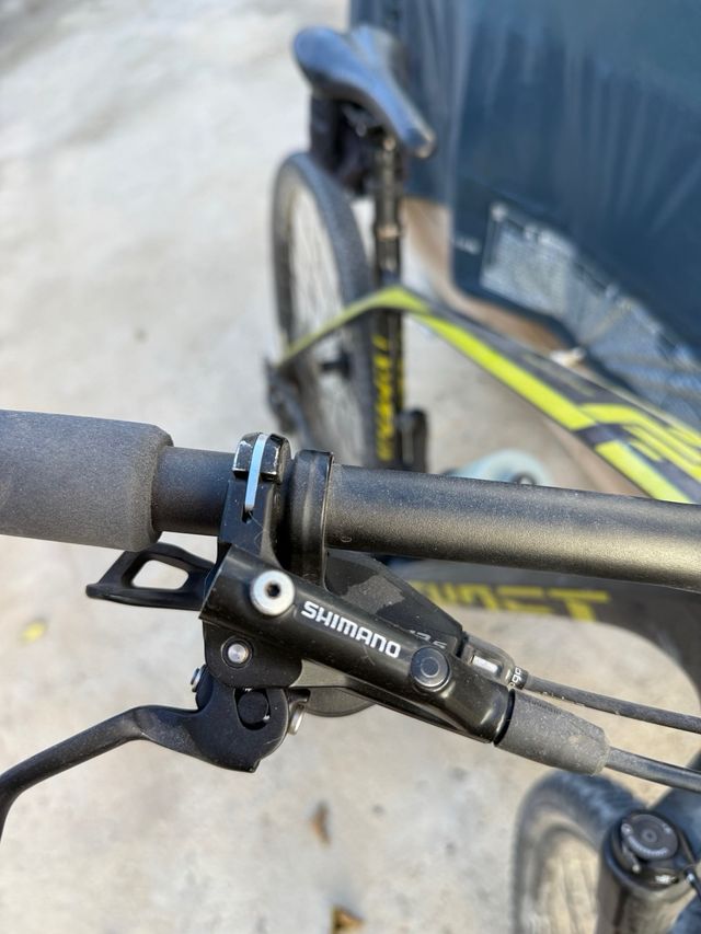 Bici de Montaña Scott (Modelo LECTOR) Carbono