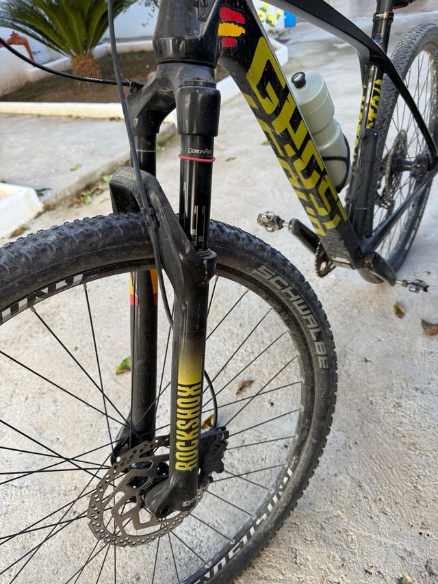 Bici de Montaña Scott (Modelo LECTOR) Carbono