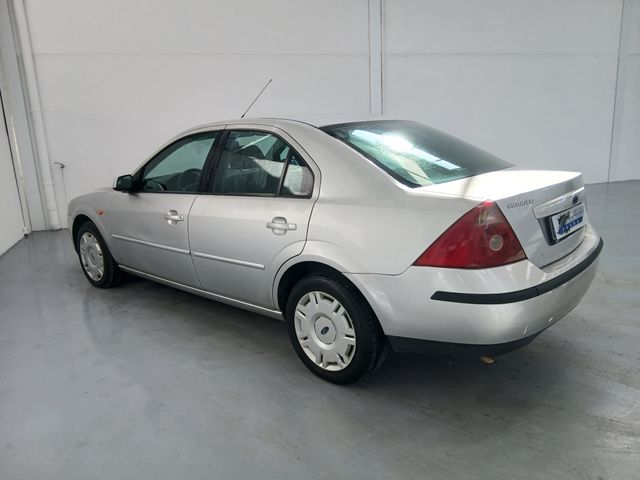 Ford Mondeo 2002