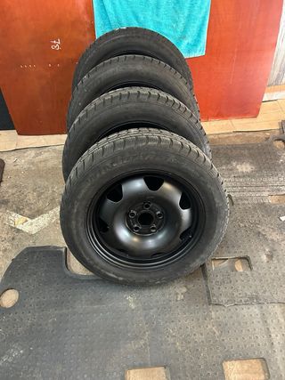 Llantas 17 Multivan T5-T6 + neumáticos M+S