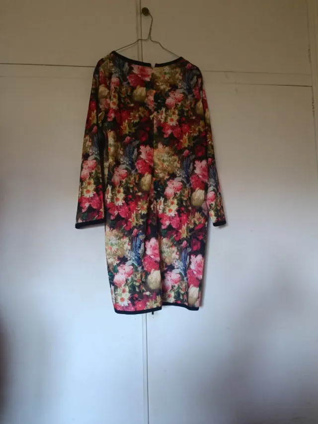 Vestido estampado floral entretiempo