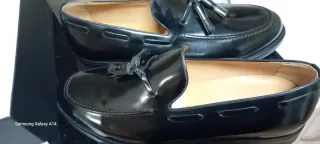 Zapatos de vestir negros Emidio tucci es la marca