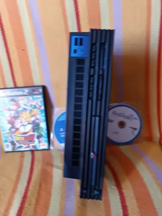 PlayStation 2 FAT Negra + Juegos y Accesorios