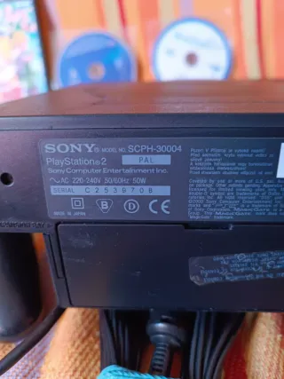 PlayStation 2 FAT Negra + Juegos y Accesorios